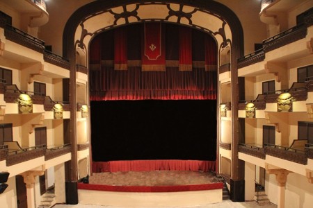 Teatro Finocchiaro - La sala URL IMMAGINE SOCIAL