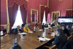 PALERMO, 4 MAR – Cgil Cisl e Uil chiedono una strategia della Regione per la parità di genere e il superamento dei pesanti gap che vedono le donne siciliane fanalino di coda nel mercato del lavoro, con un tasso di occupazione del 29,3%. “La strategia nazionale per la parità di genere 2021-2026 – hanno detto 
