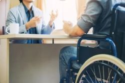 Promuovere l’integrazione lavorativa di persone disabili e favorire il collocamento mirato, anche questi sono obiettivi di Tourability, il progetto finanziato dalla Regione Siciliana e dalla Presidenza del Consiglio dei Ministri, che oltre a favorire il turismo accessibile nell’Isola, offre opportunità di tirocinio a 30 persone con disabilità. I destinatari del bando – già consultabile sul sito del progetto Tourability (https://tourability.it/bando-tirocinio-per-il-progetto-tourability/) e che scadrà il 26 maggio – saranno 
